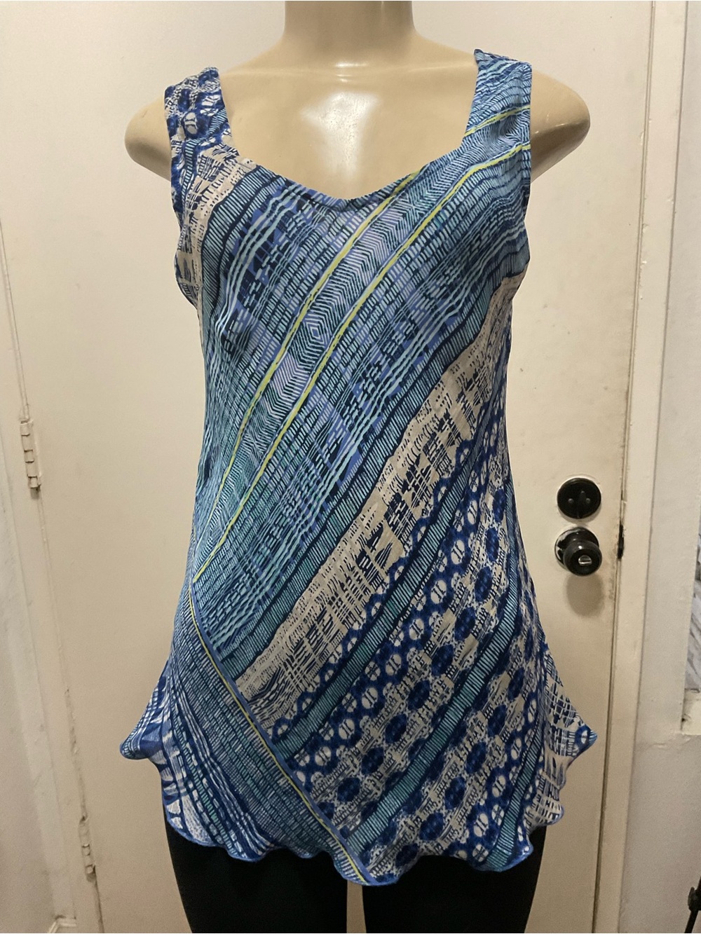 NIC+Zoe women’s Blue Patterned Women’s Sleeveless Top size xs